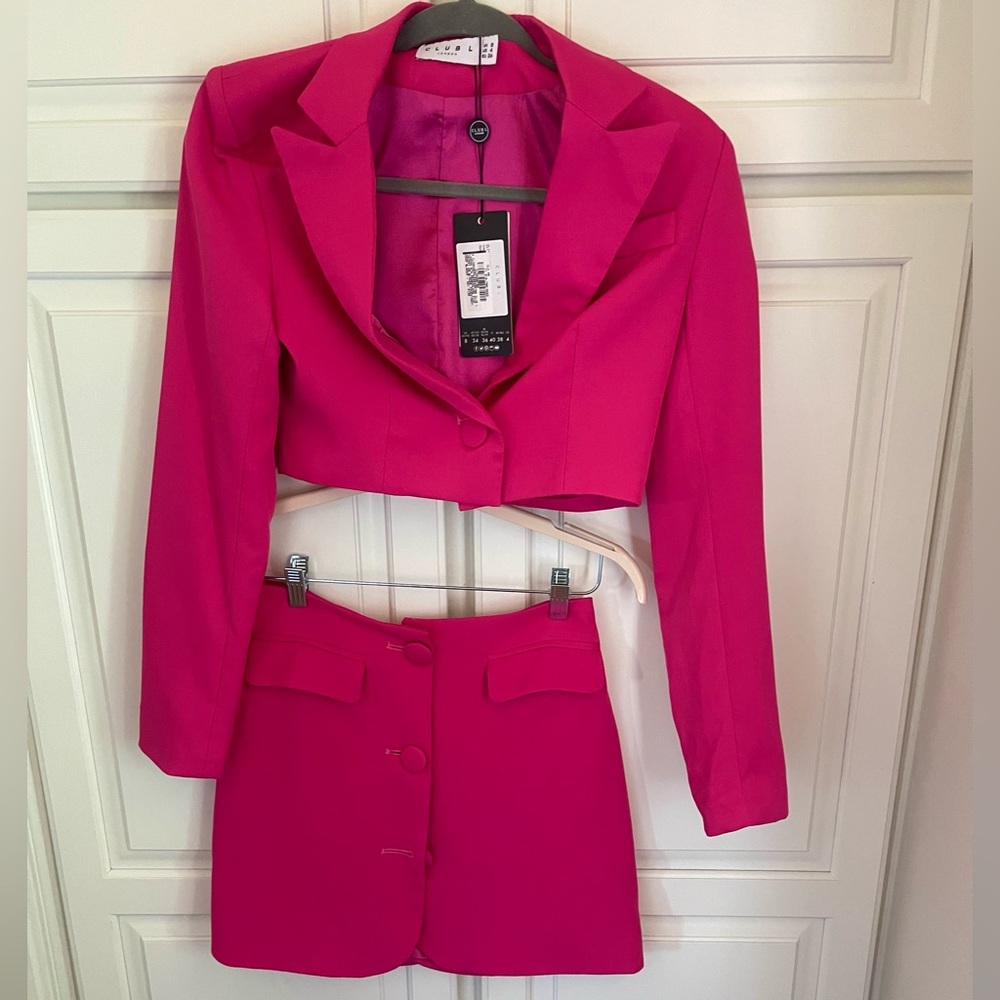 Barbie Pink Blazer + Skirt Set 💕 - Picture 5 of 9